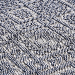 Guros - 8' X 10' Traditional Indoor / Outdoor Area Rug - White / Gray