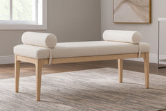 Priscilla - Bench