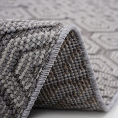 Guros - 8' X 10' Geometric Indoor / Outdoor Area Rug - Gray / White