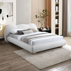 Hyde - Bed