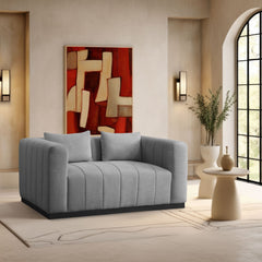 Lucia - Loveseat
