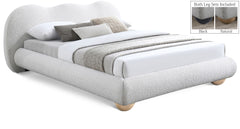 Hyde - Bed