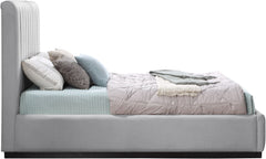 Lucia - Bed