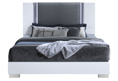 Ylime - 4 Piece King Bedroom Set (Bed, Dresser, Mirror, Nightstand) - White