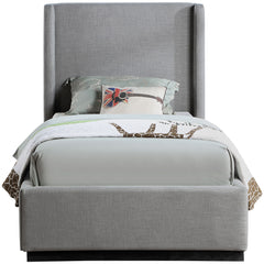 Flynn - Bed