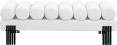 Akeela - Bench