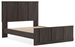 Shaehartin - Queen Panel Platform Bed - Dark Brown
