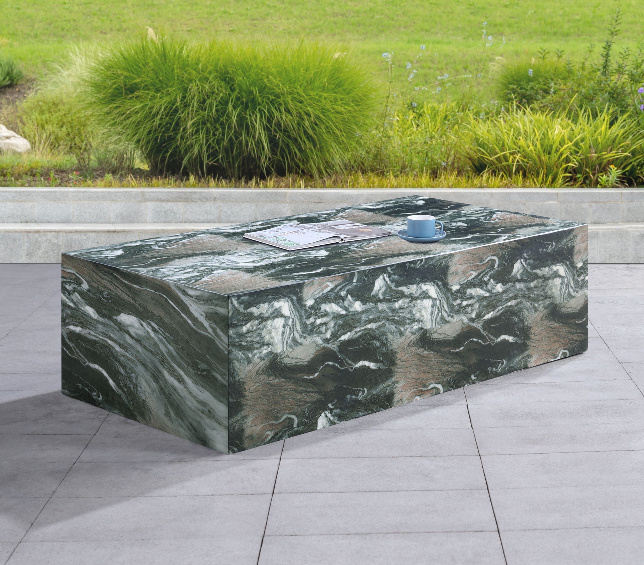 Piazza - Table