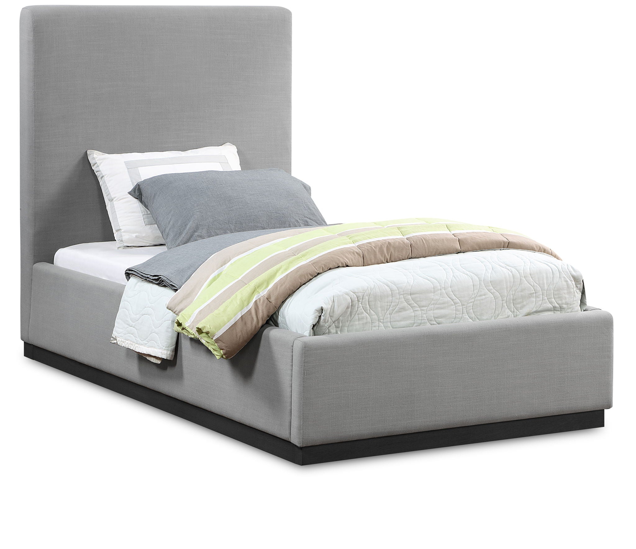 Alfie - Bed