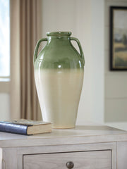 Andorbury - Vase - Green / Beige