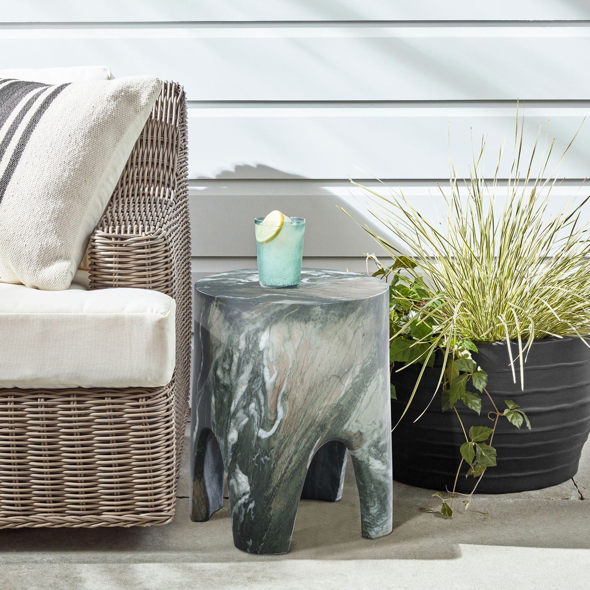 Foligno - Concrete End Table
