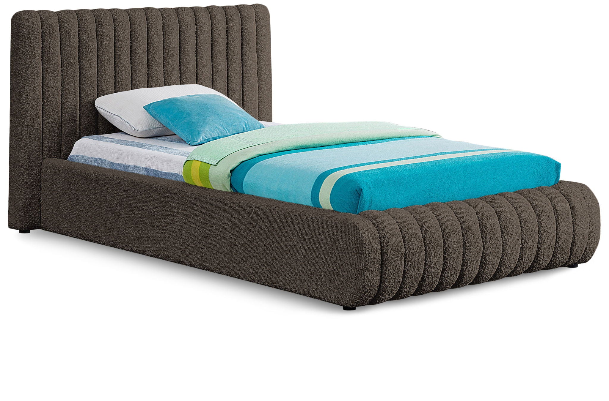 Nash - Bed