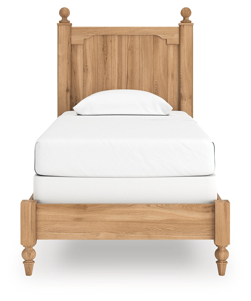 Aleaport Bedroom