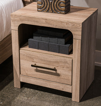 Kinlanni Bedroom
