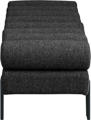 Akeela - Bench