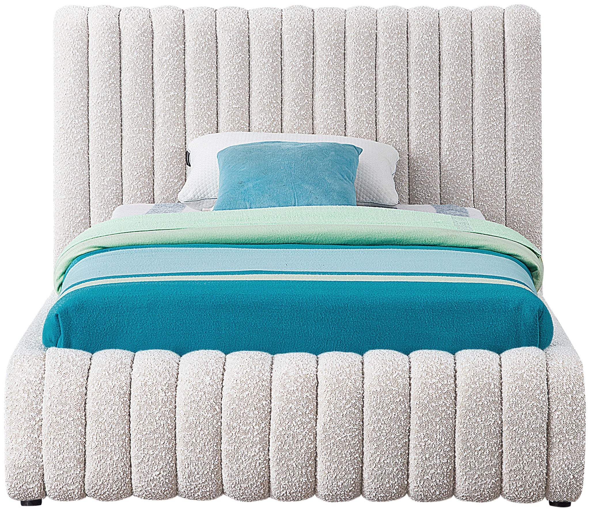 Nash - Bed
