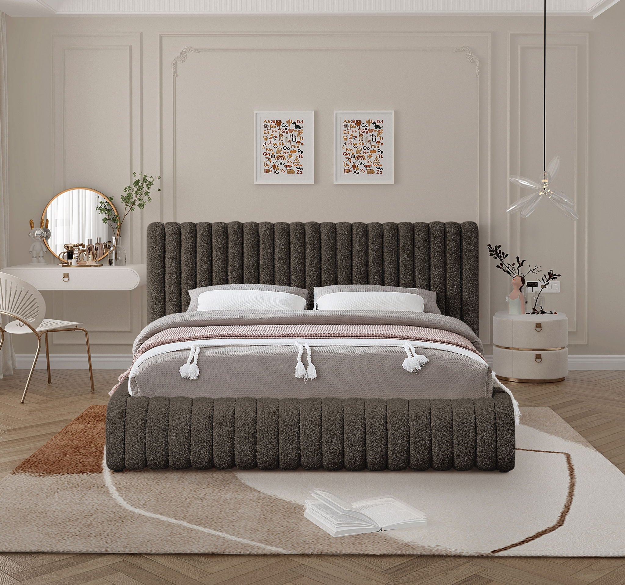 Nash - Bed