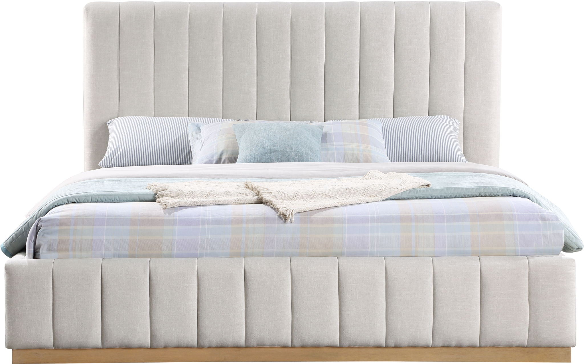Lucia - Bed