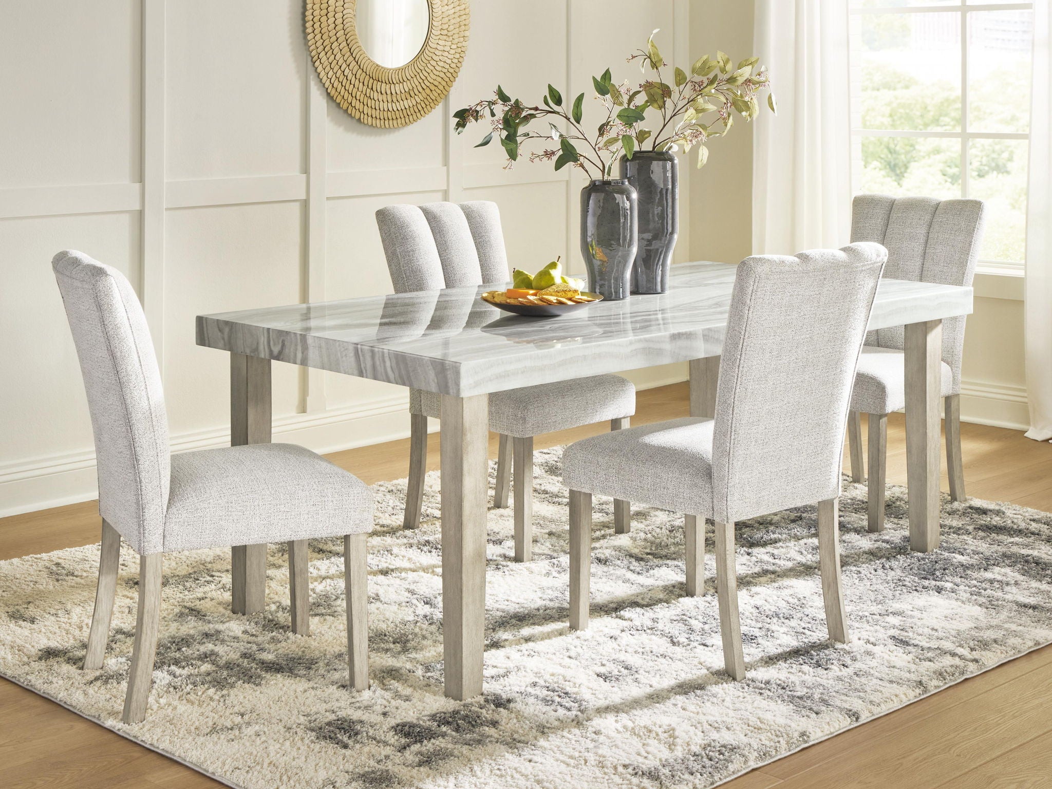 Larawyn - Dining Table Set